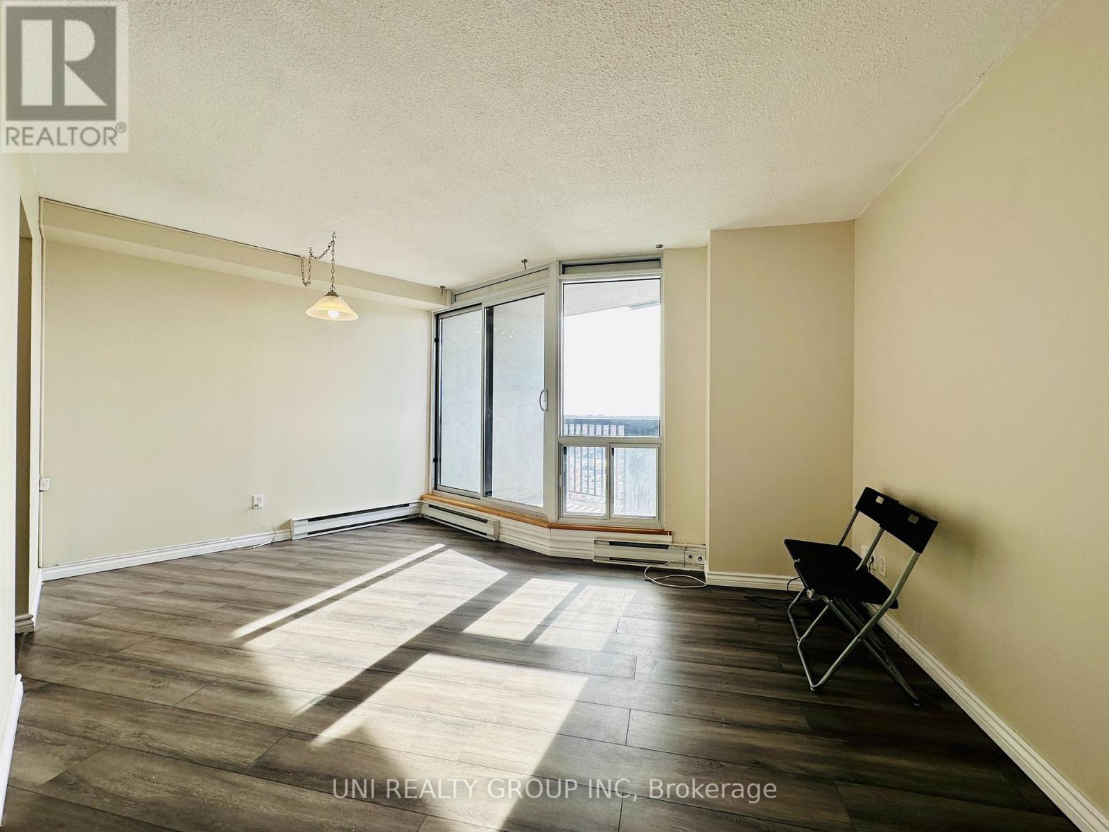 1508 - 900 Dynes Road