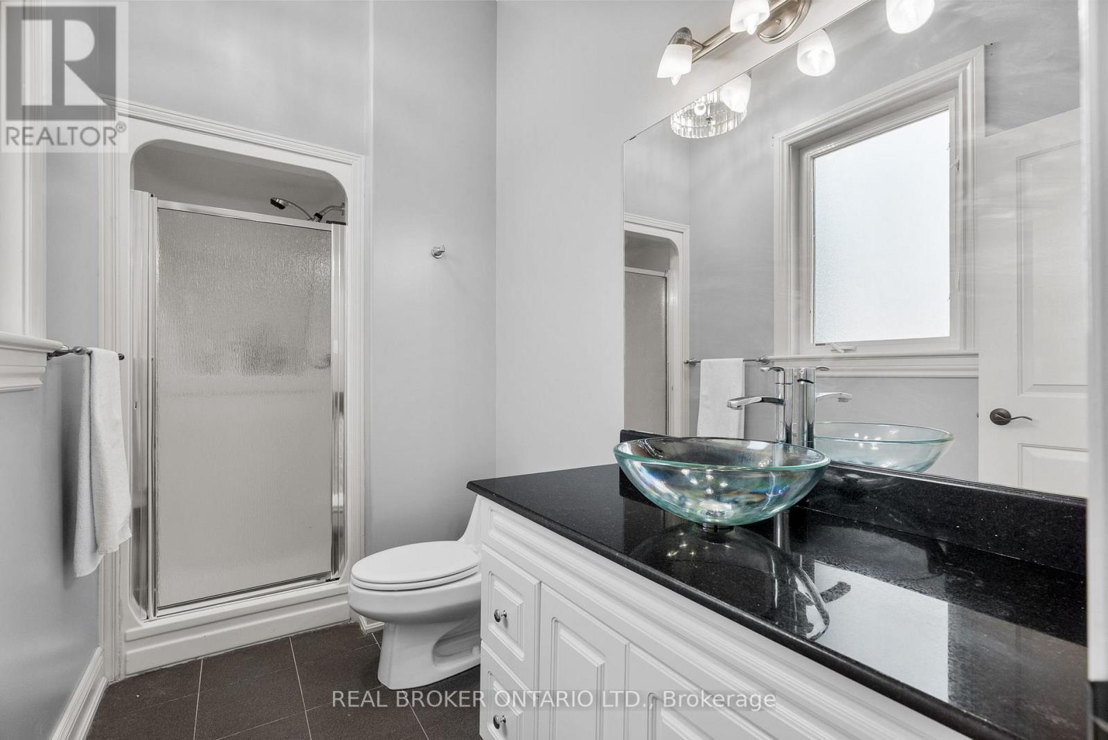 525 Tullamore Street