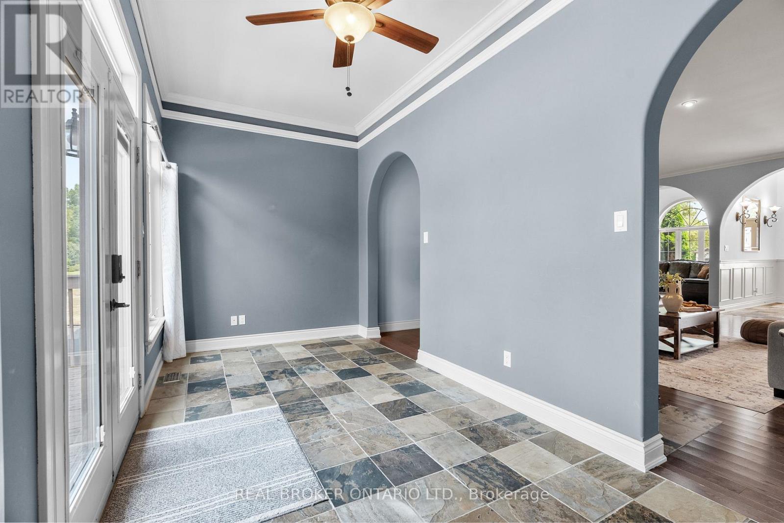 525 Tullamore Street