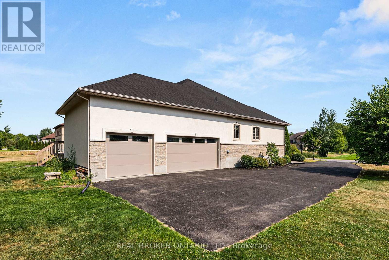 525 Tullamore Street