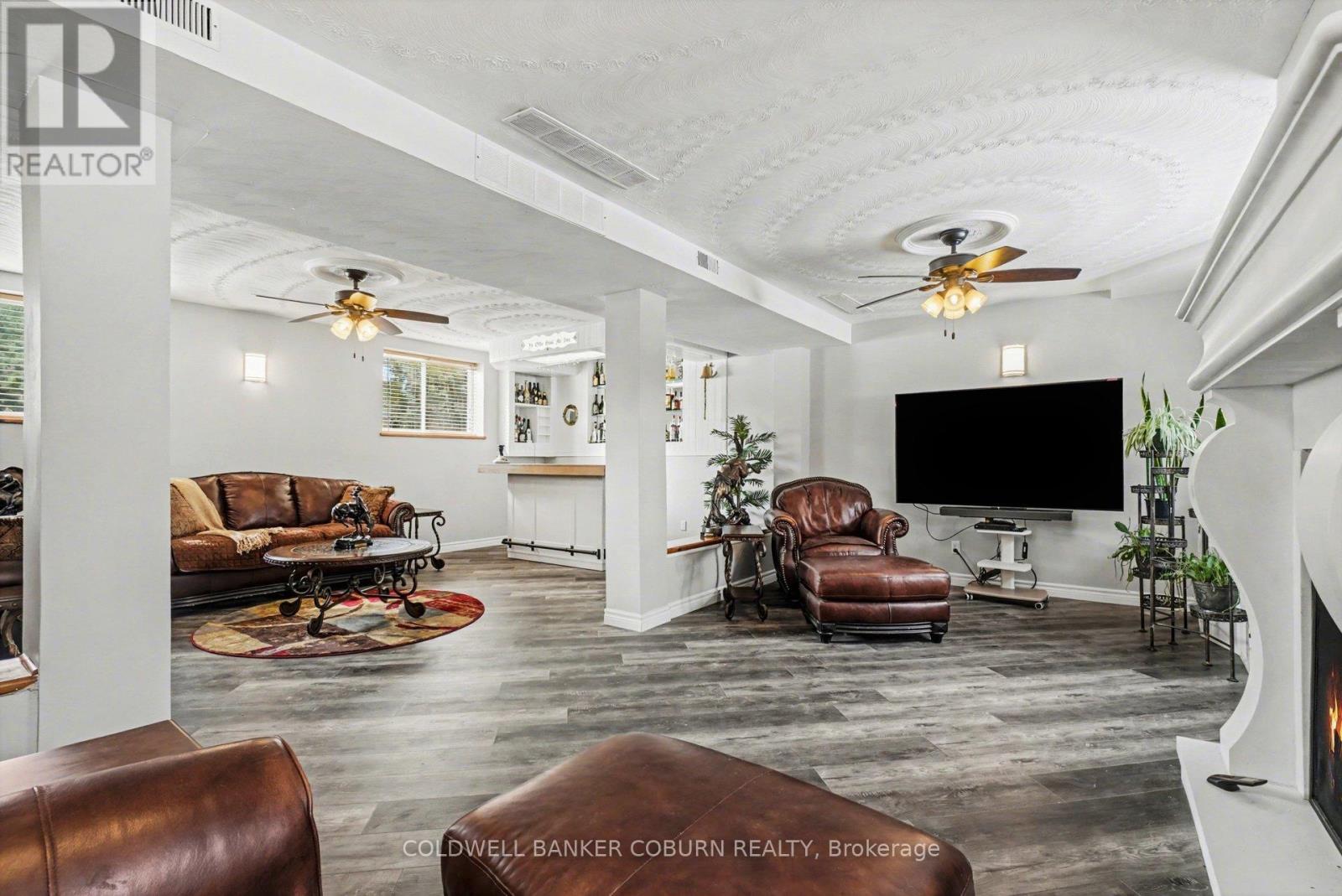 6167 Burritts Rapids Road