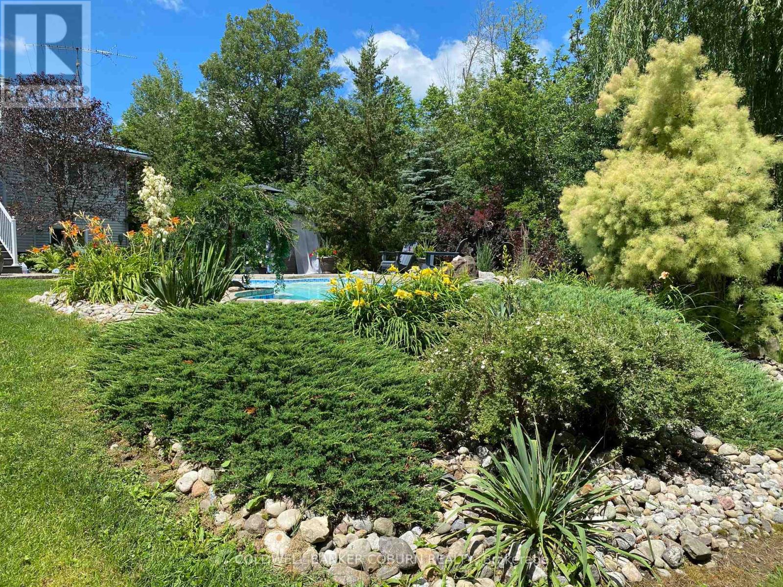 6167 Burritts Rapids Road