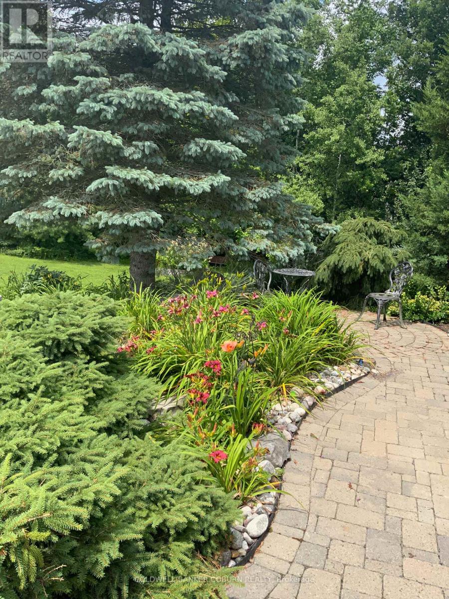 6167 Burritts Rapids Road