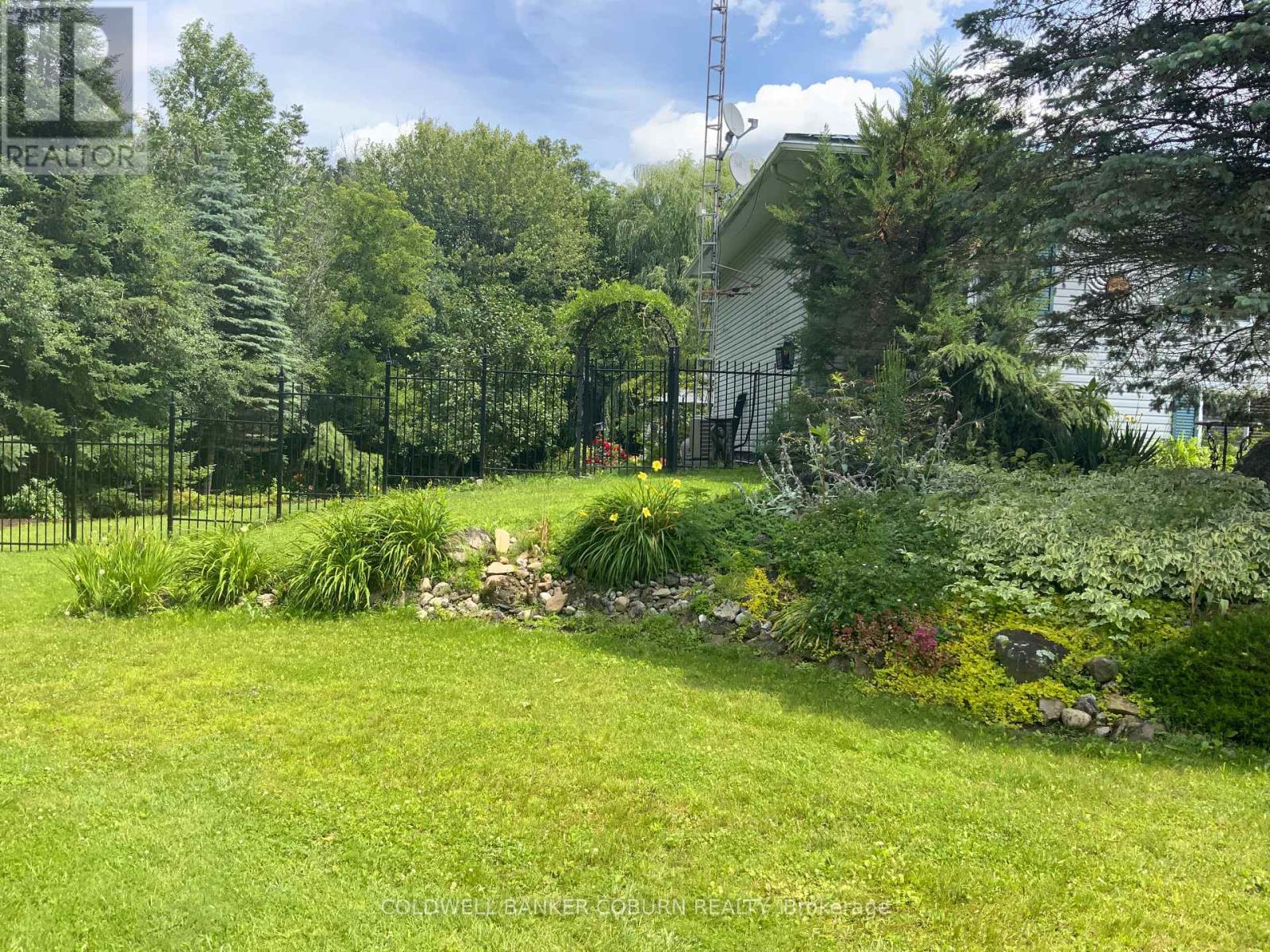 6167 Burritts Rapids Road