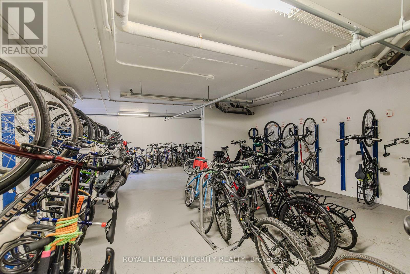 203 - 3099 Carling Avenue