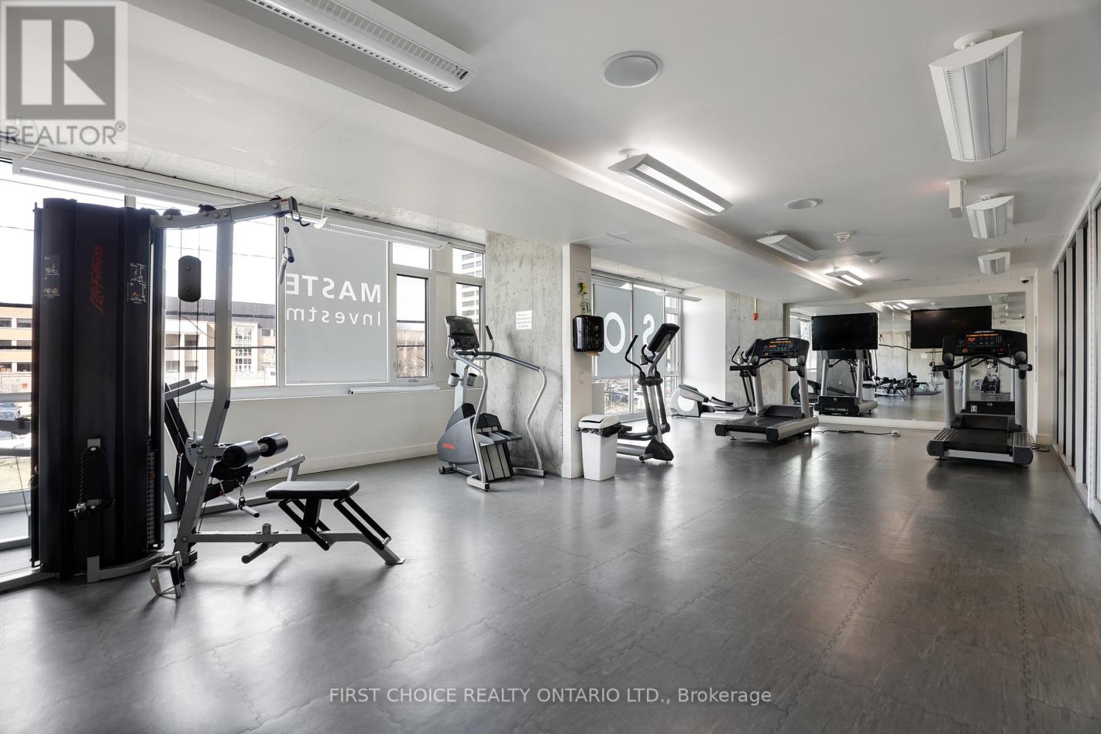 506 - 201 Parkdale Avenue