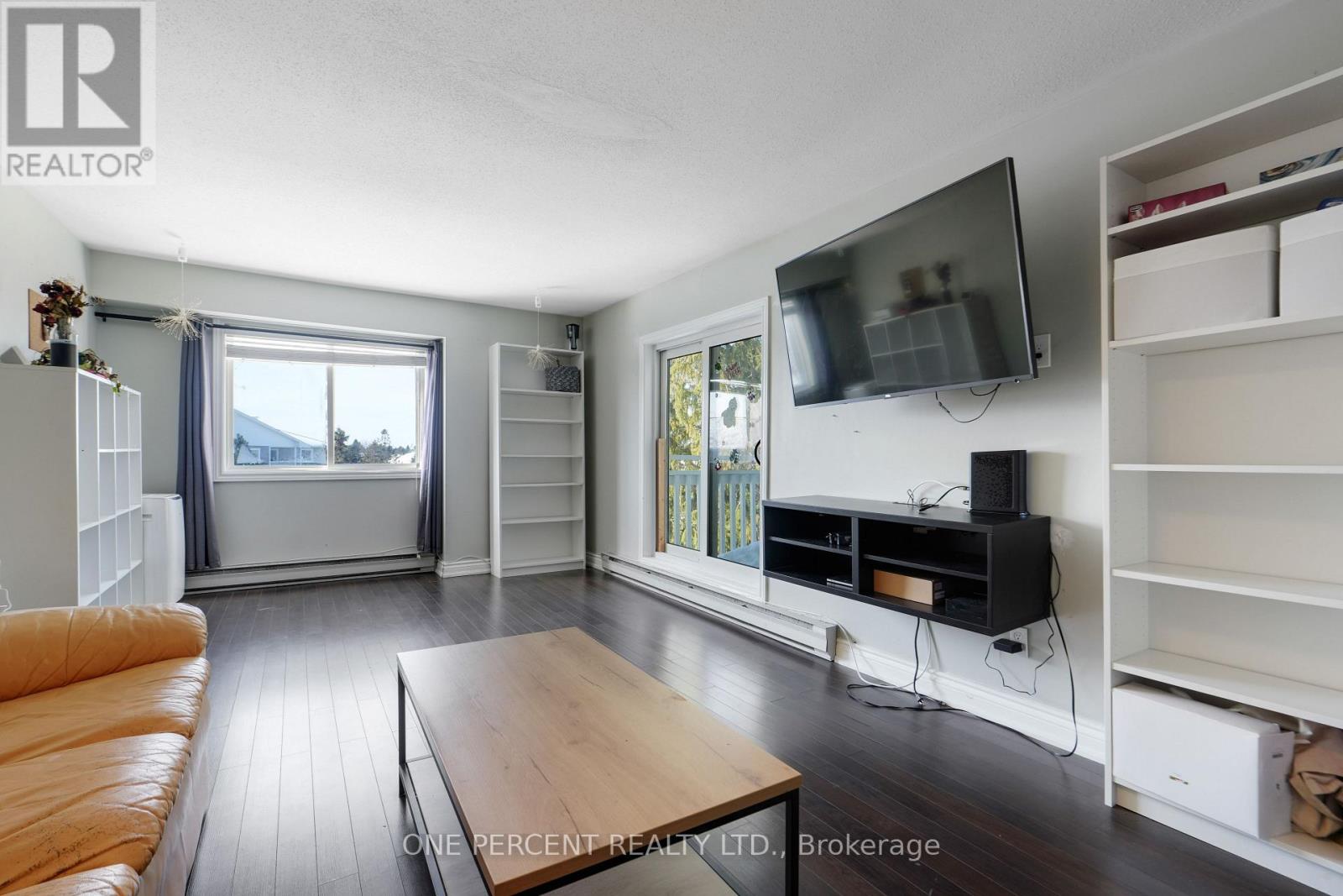 303 - 270 Lorry Greenberg Drive