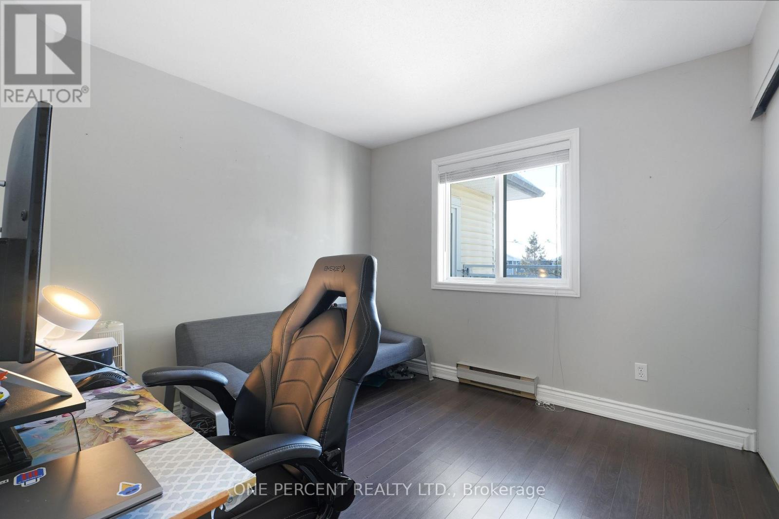 303 - 270 Lorry Greenberg Drive