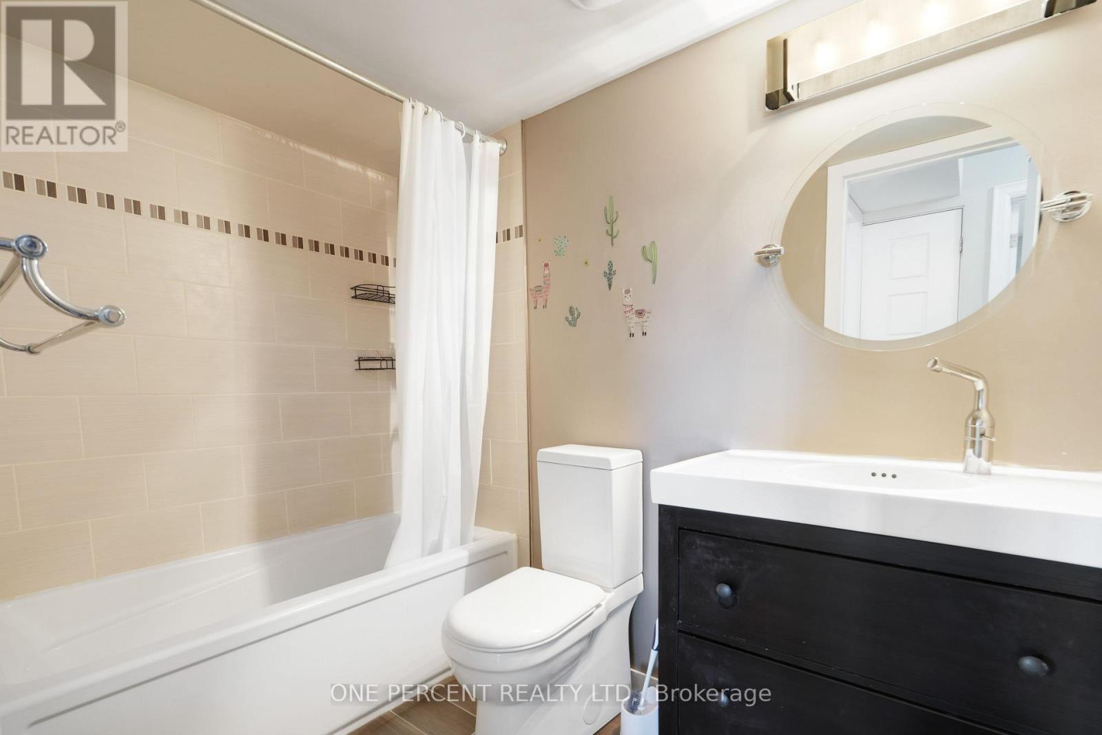 303 - 270 Lorry Greenberg Drive