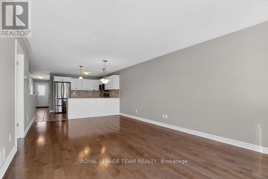 464 Honeyborne Street