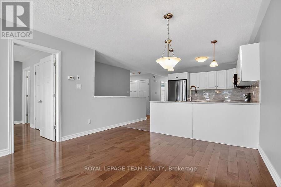 464 Honeyborne Street