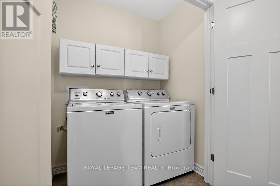 464 Honeyborne Street