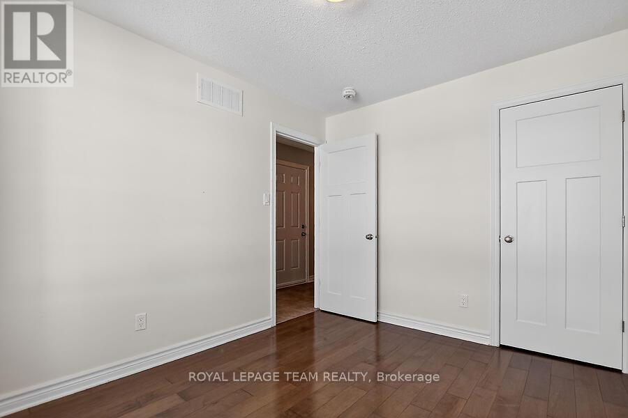 464 Honeyborne Street