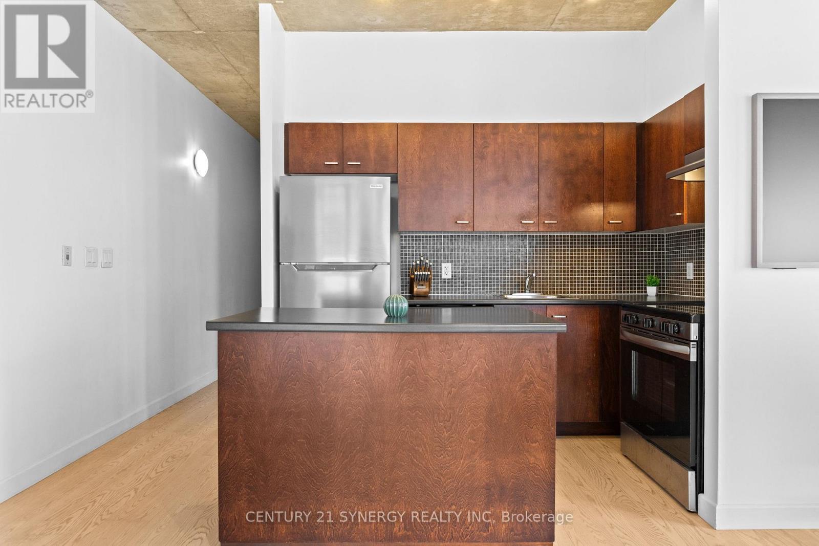 303 - 179 George Street