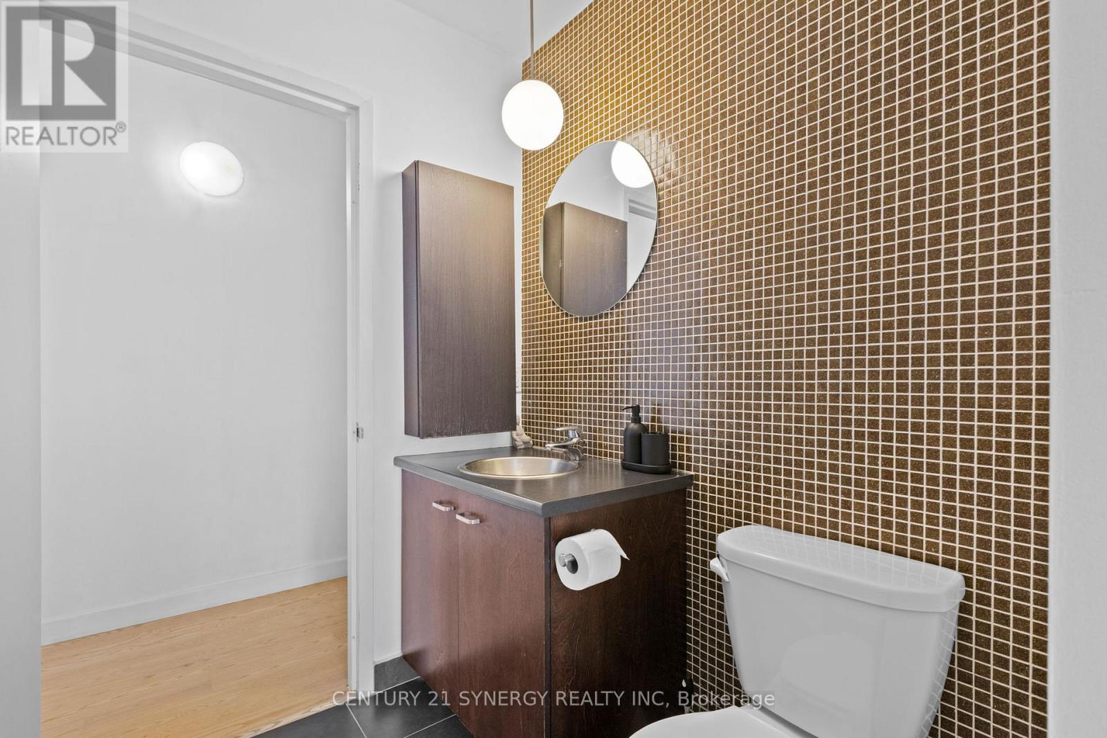 303 - 179 George Street