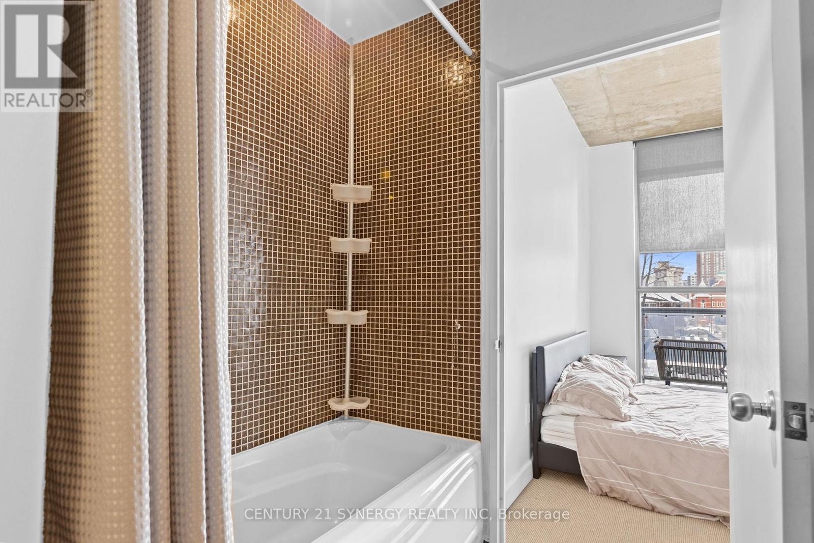 303 - 179 George Street