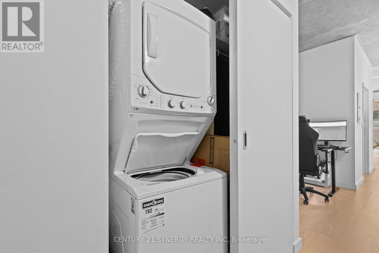 303 - 179 George Street