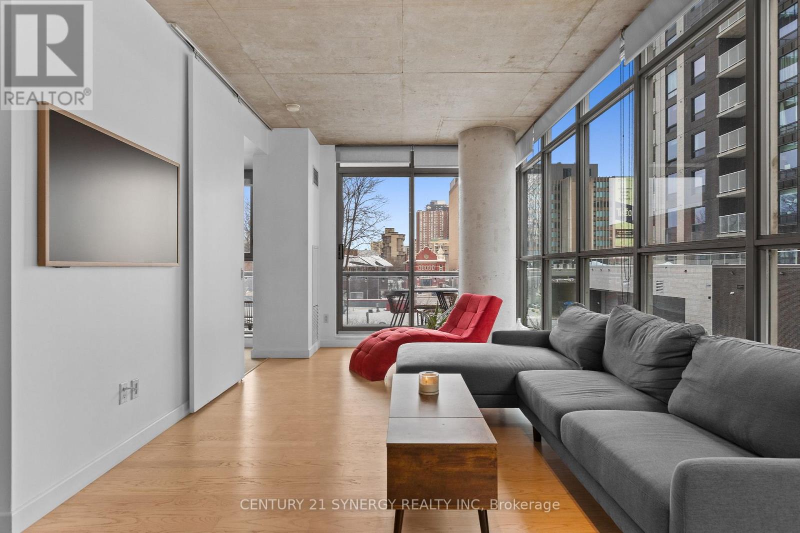 303 - 179 George Street