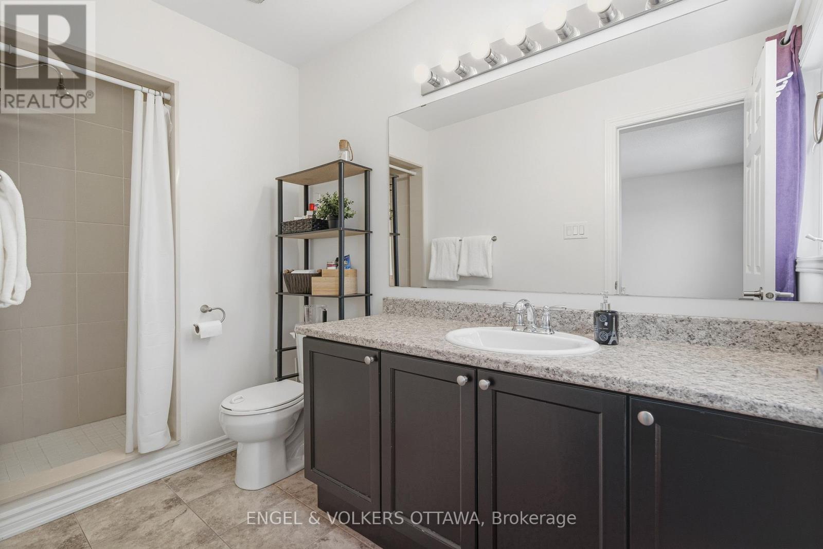 476 Coldwater Crescent