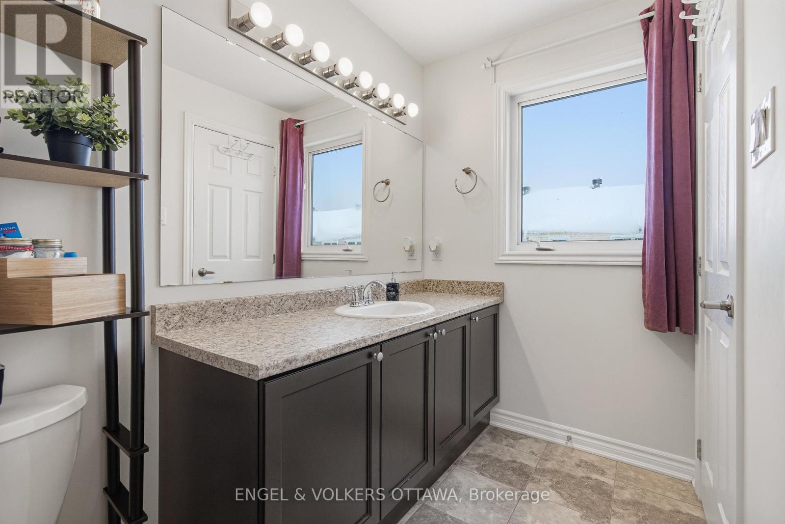 476 Coldwater Crescent