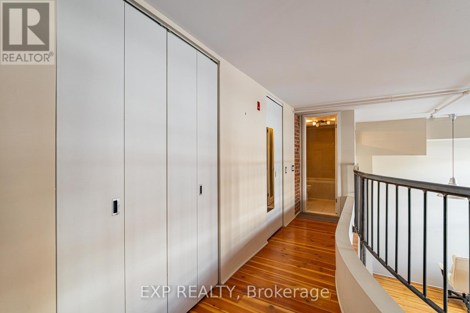 206 - 589 Rideau Street