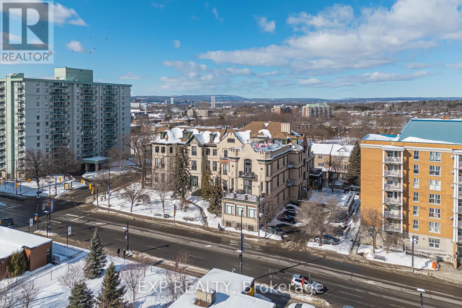 206 - 589 Rideau Street