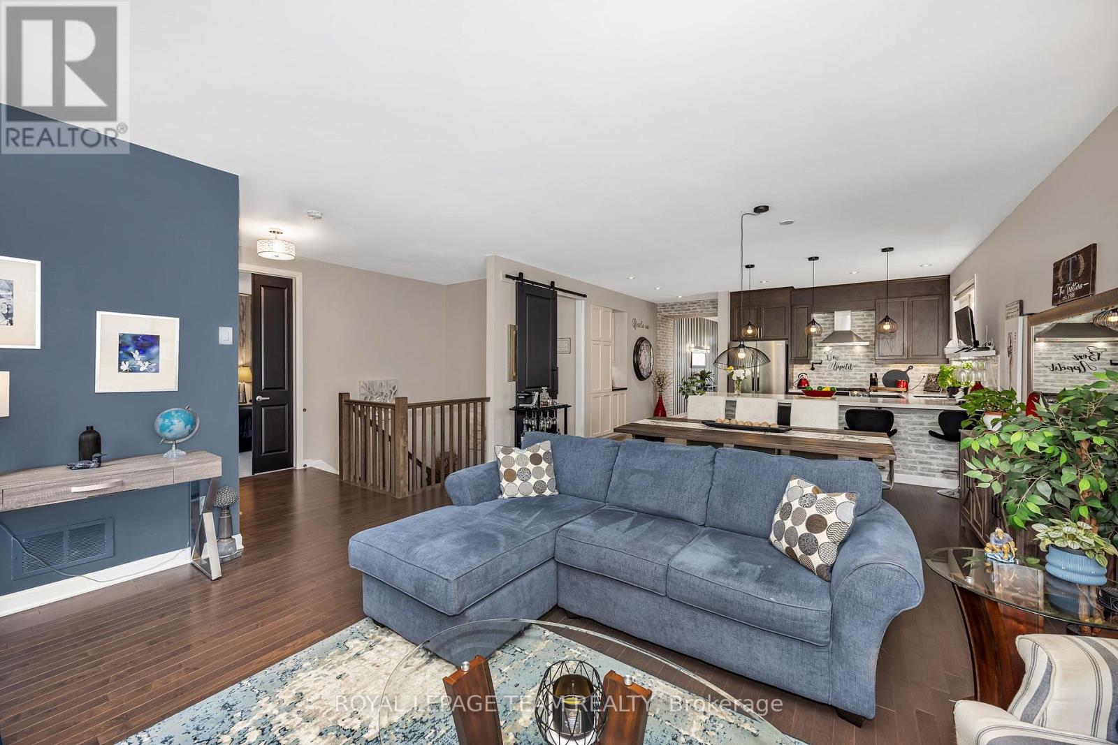 3222 Harvester Crescent