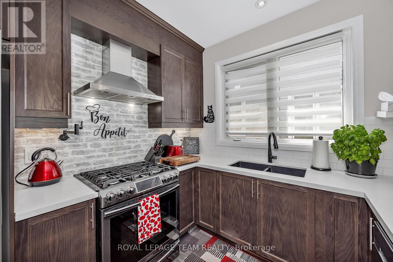 3222 Harvester Crescent