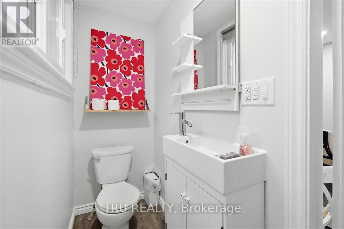 355 Cambridge Street N