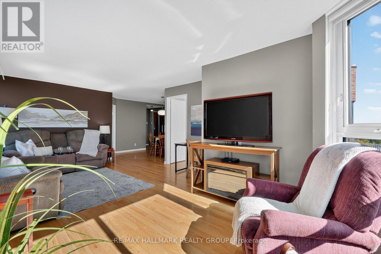 1207 - 80 Sandcastle Drive