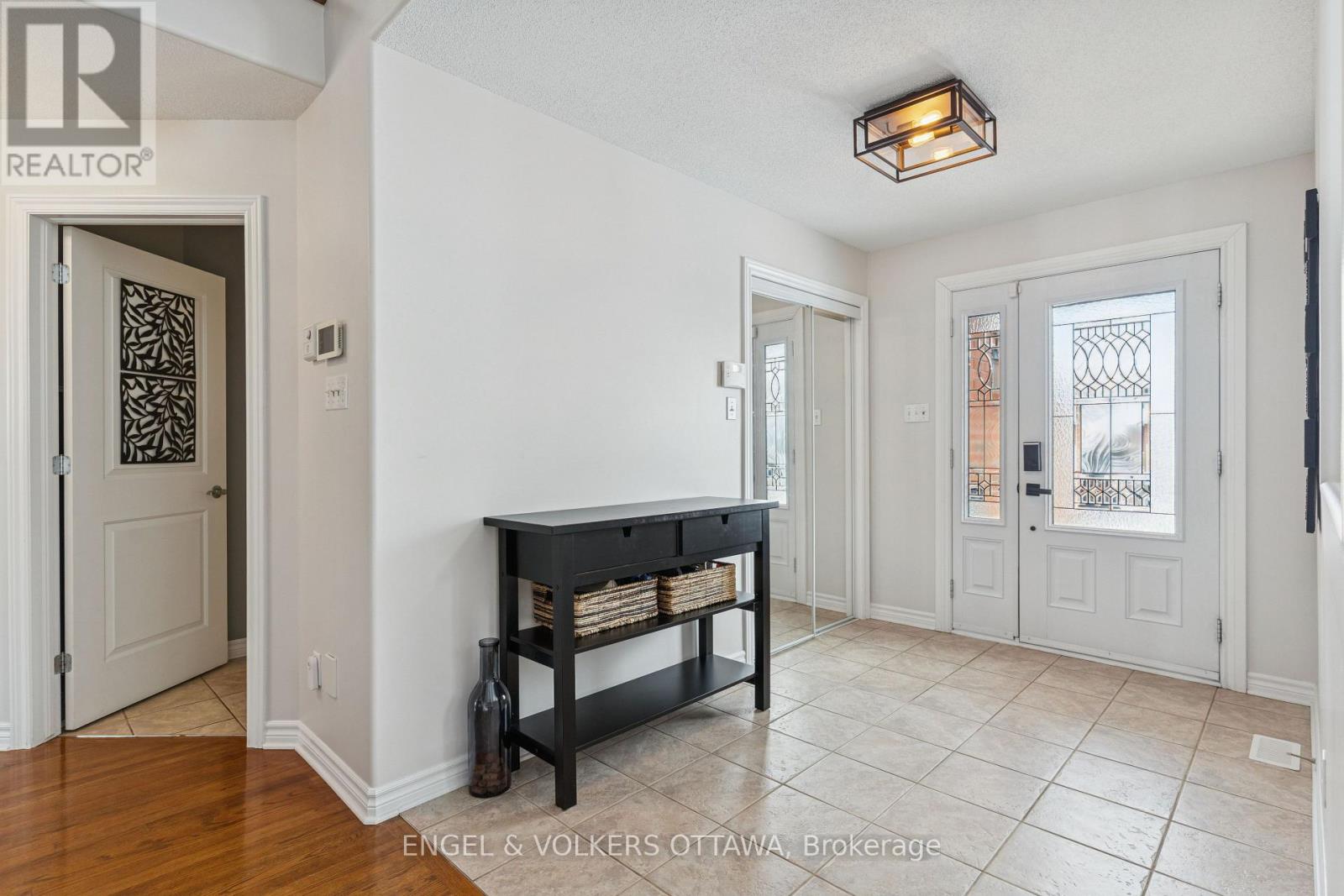 76 Frontenac Boulevard