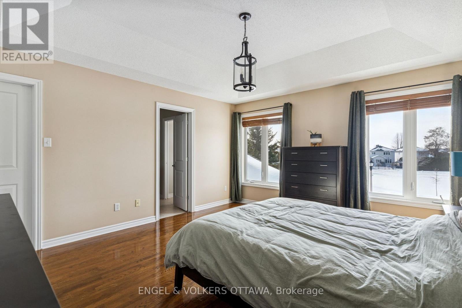 76 Frontenac Boulevard