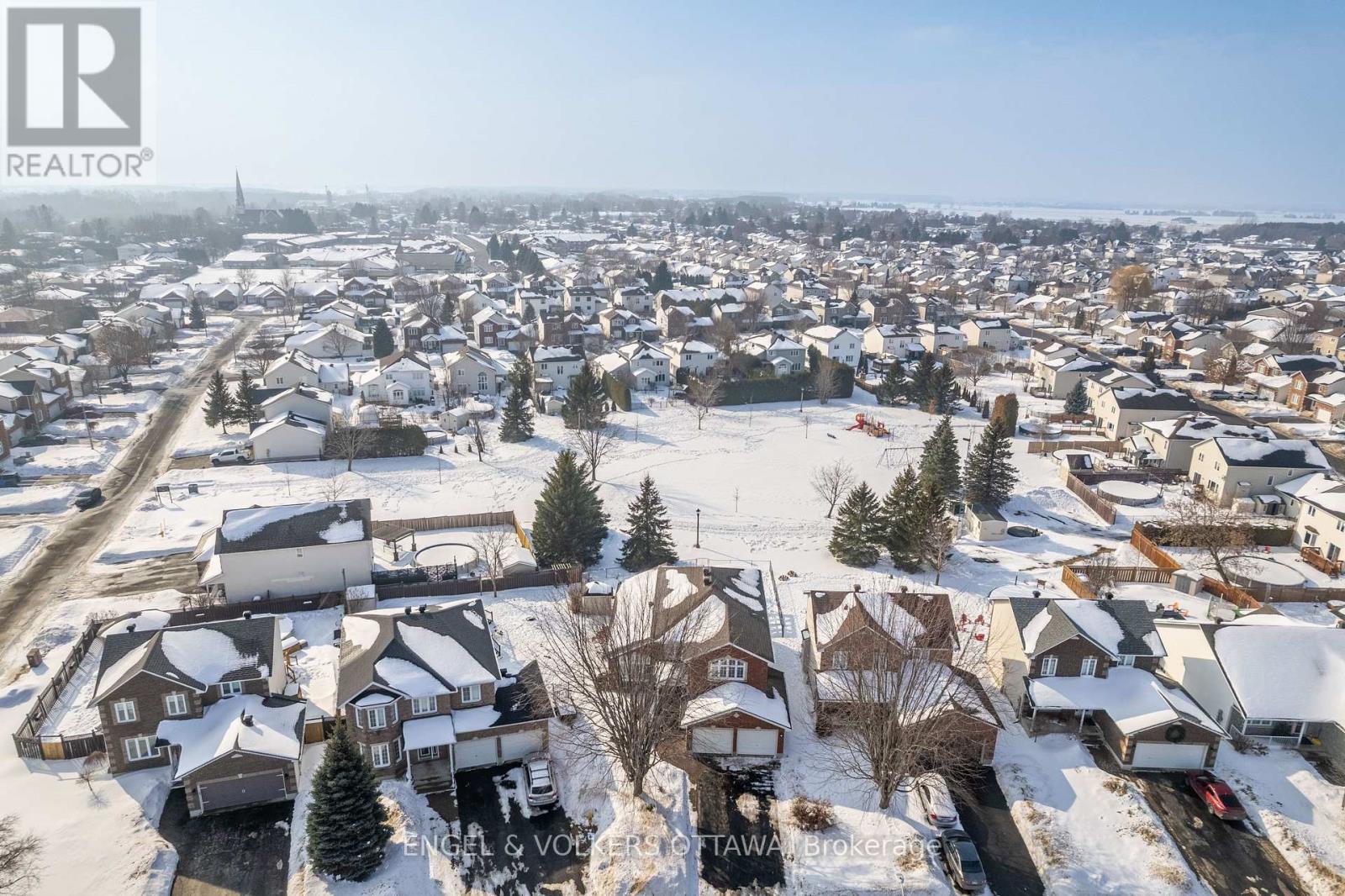 76 Frontenac Boulevard