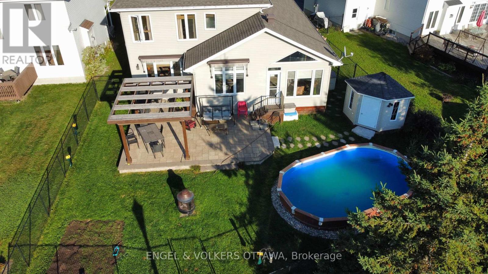 76 Frontenac Boulevard