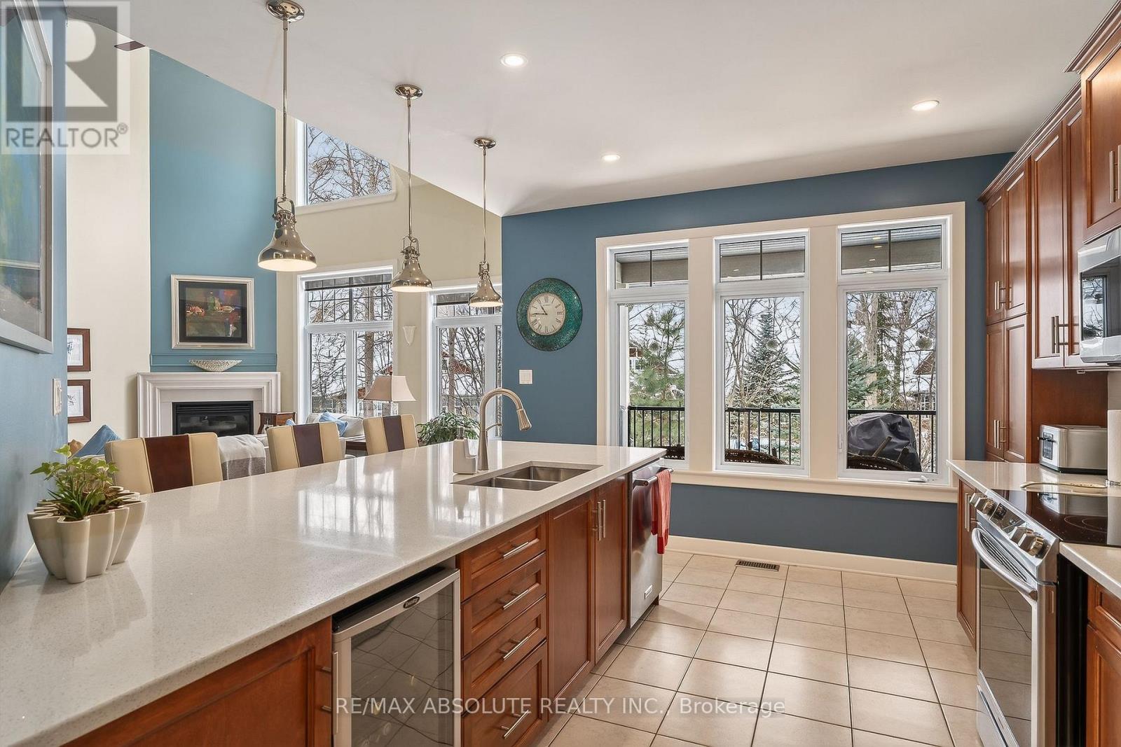 31 Marsh Sparrow Private