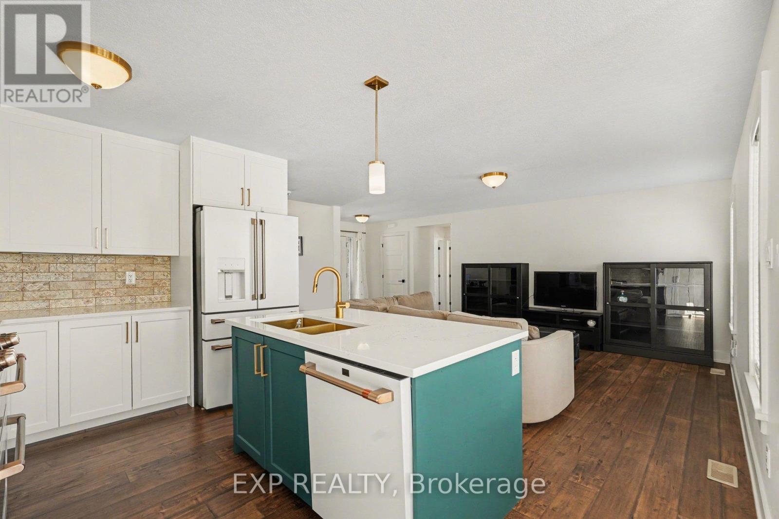 3512 Crosswind Crescent