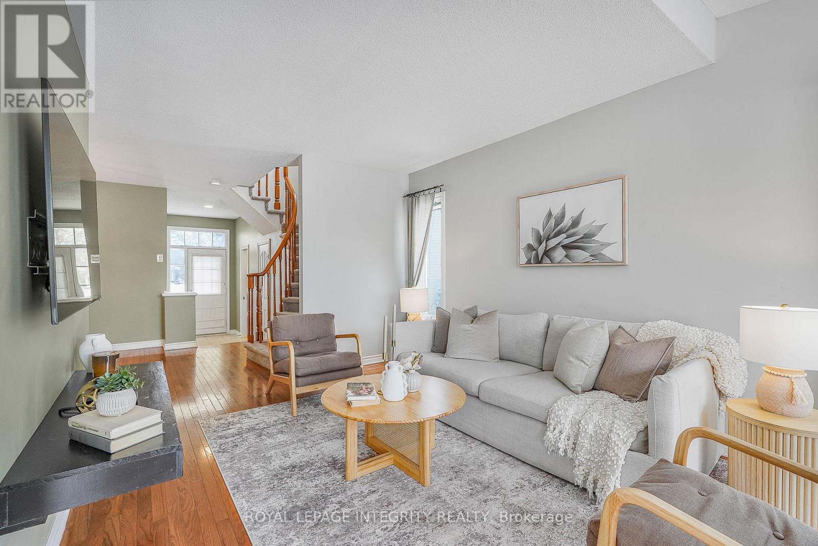 1033 Markwick Crescent