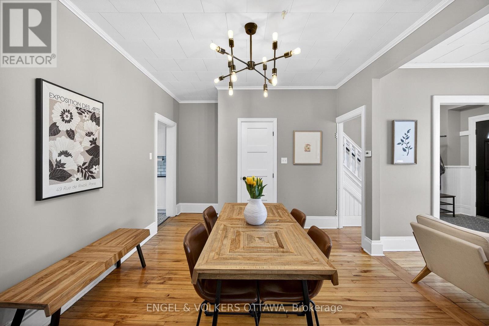 27 King George Street