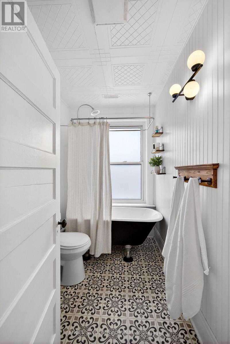 27 King George Street