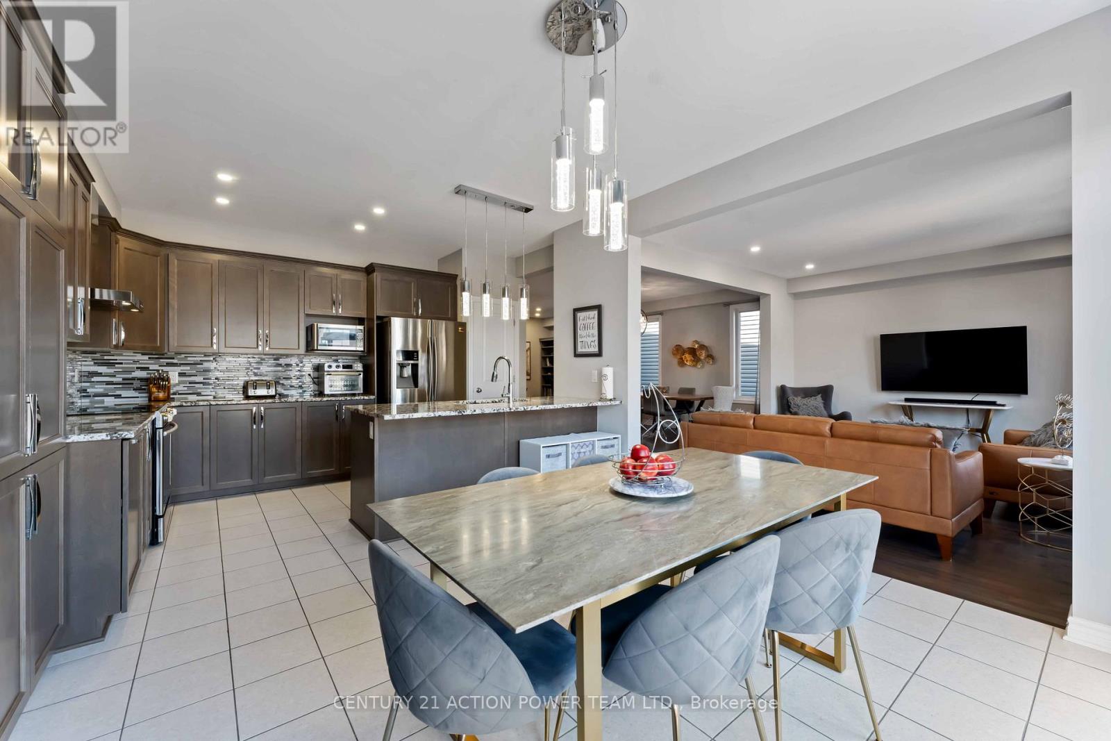 54 Malachigan Crescent