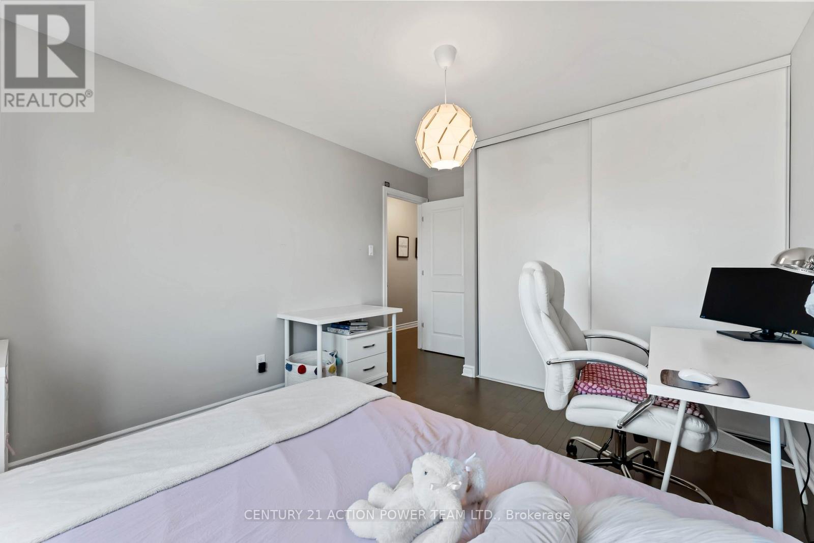 54 Malachigan Crescent