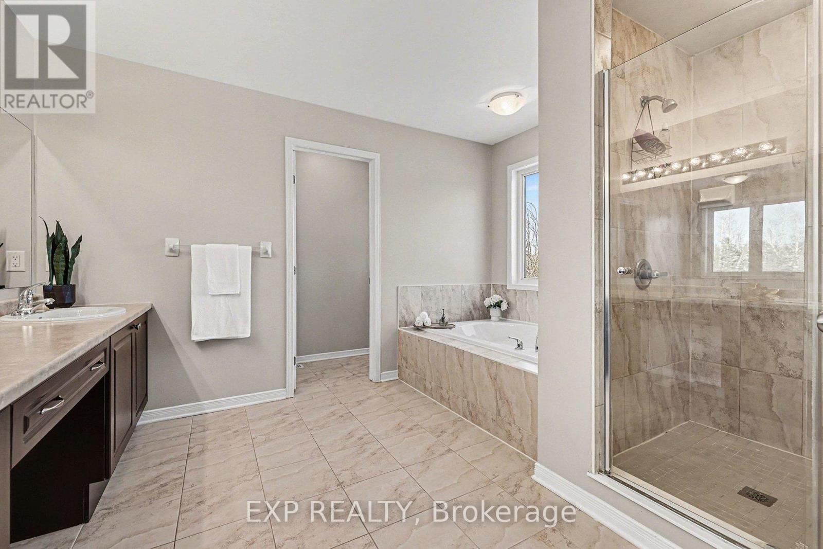 39 White Tail Drive N