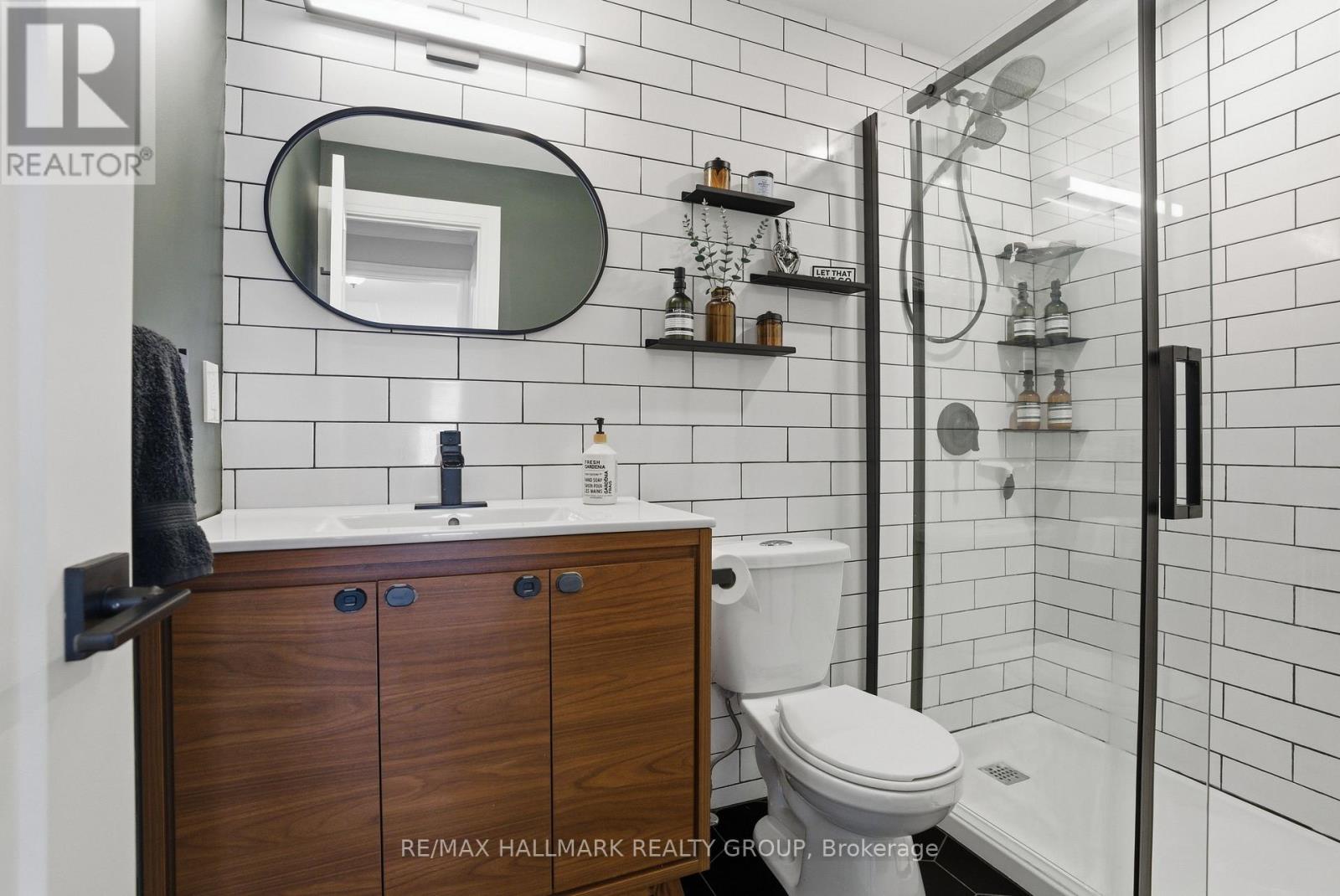 24 Binscarth Crescent