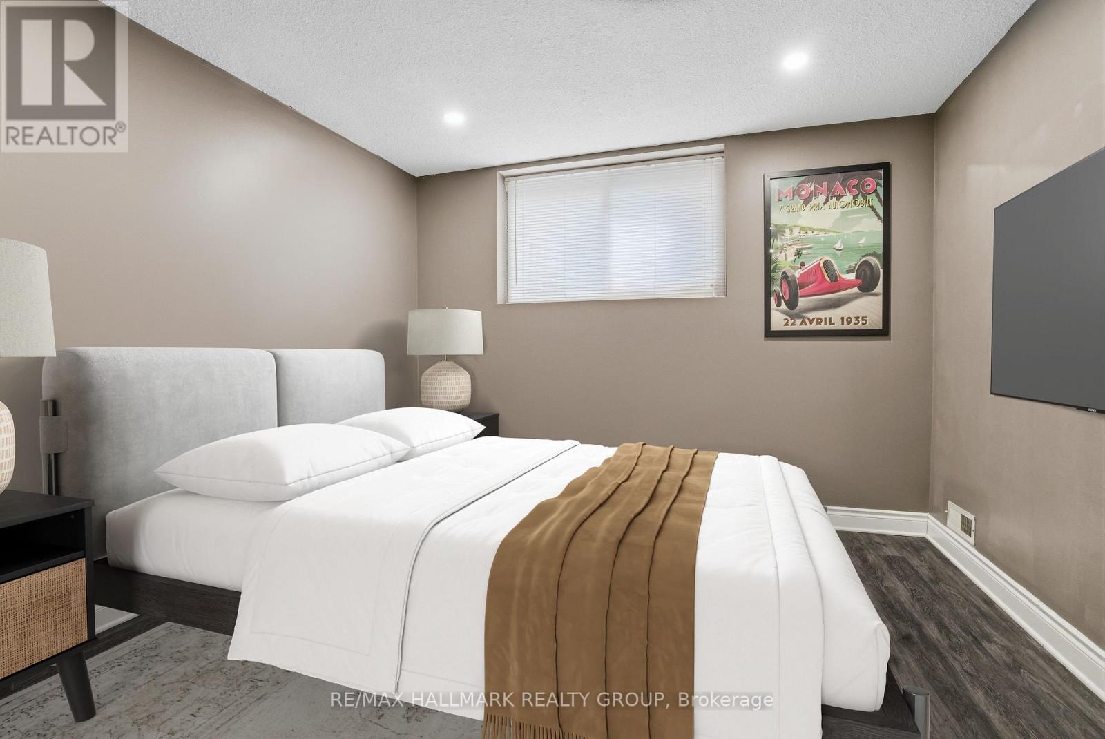 24 Binscarth Crescent