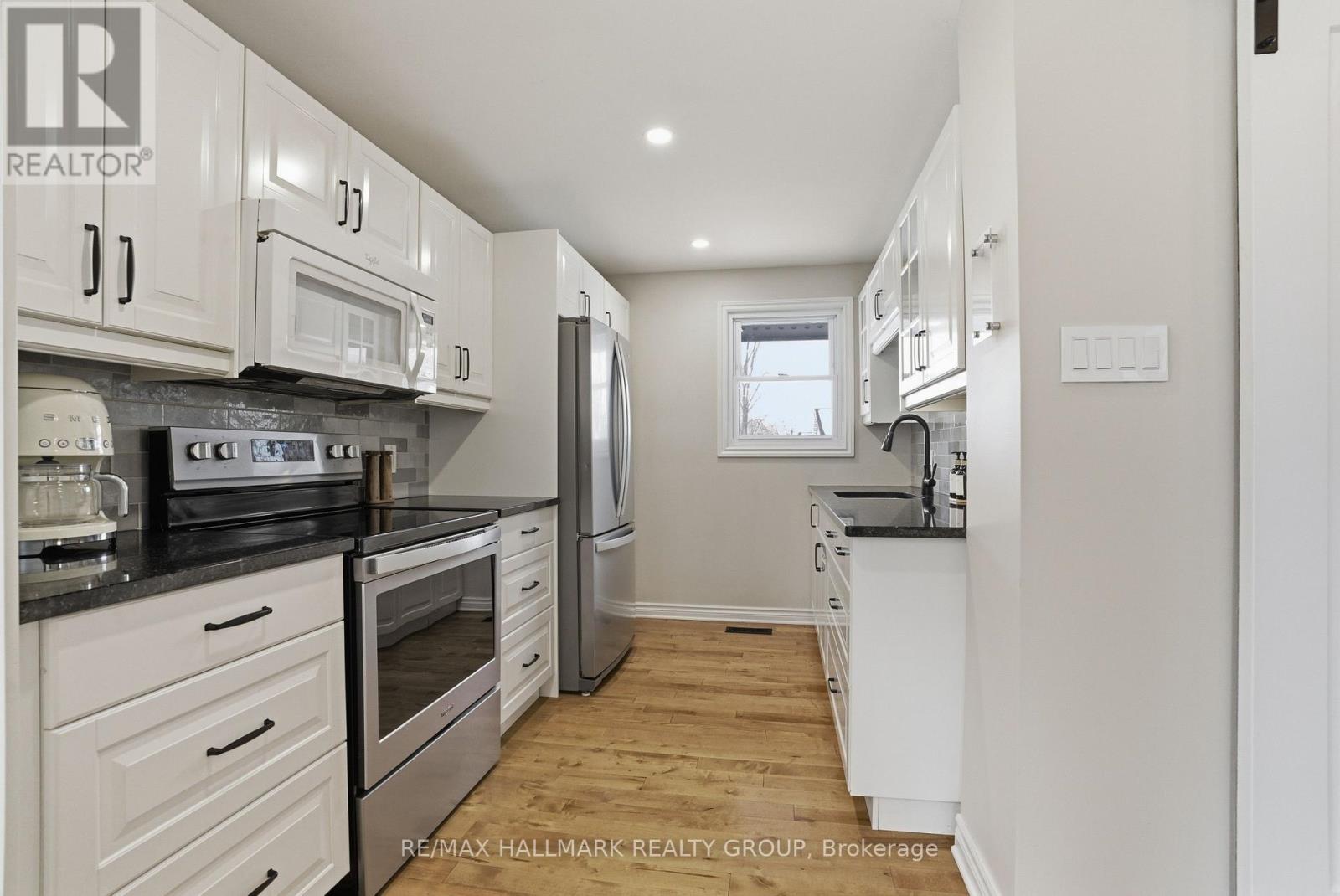 24 Binscarth Crescent