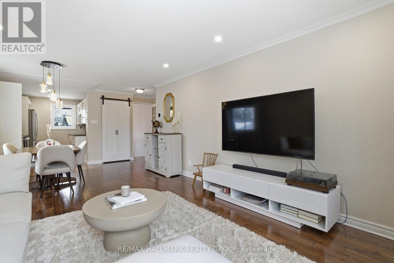 24 Binscarth Crescent