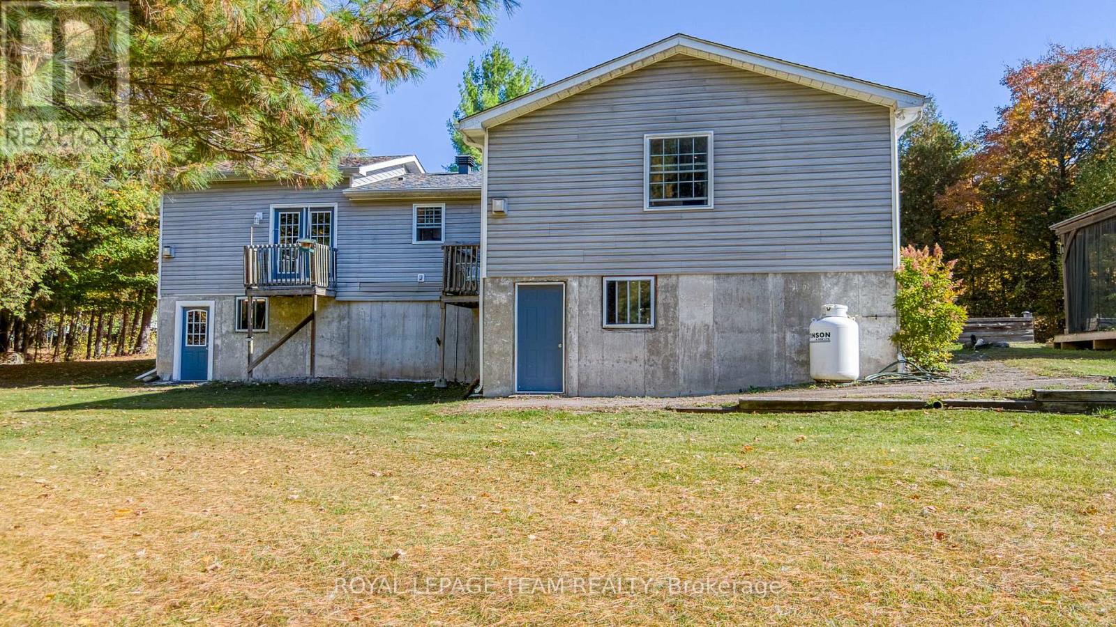 2819 Lanark 8c Concession