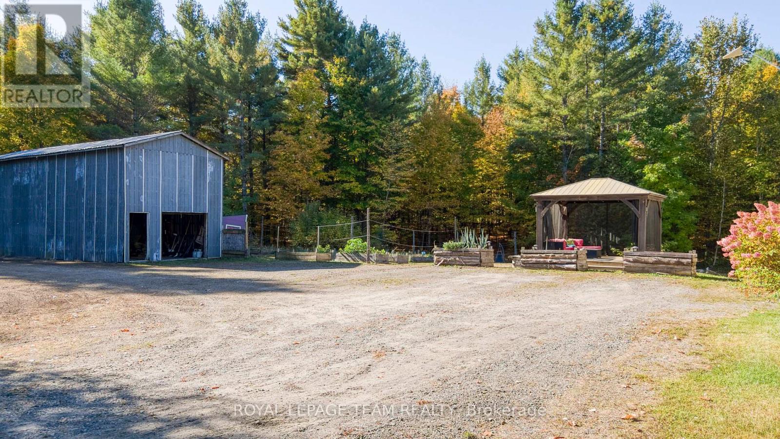 2819 Lanark 8c Concession