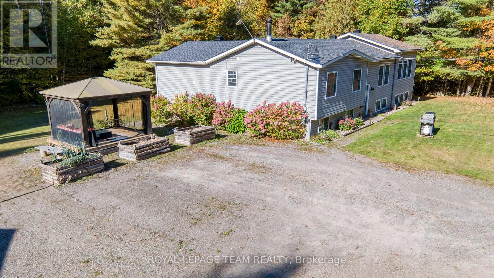 2819 Lanark 8c Concession