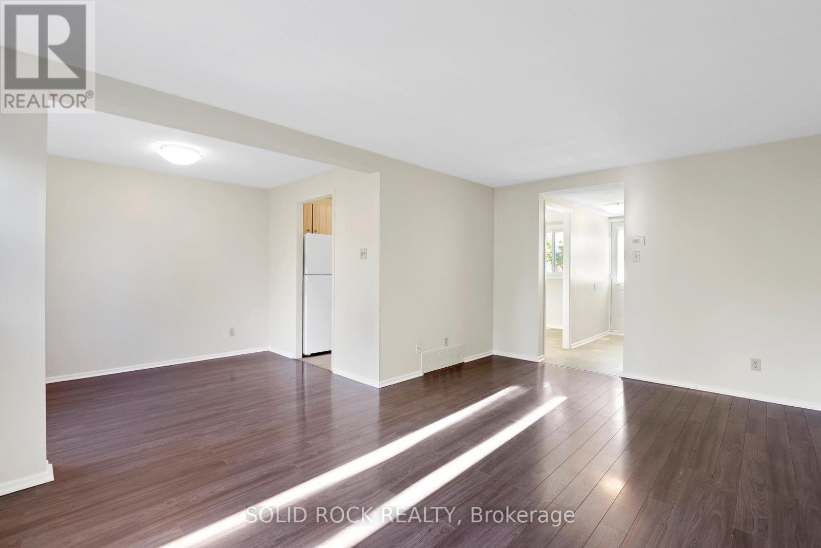 18 - 35 Thistledown Court